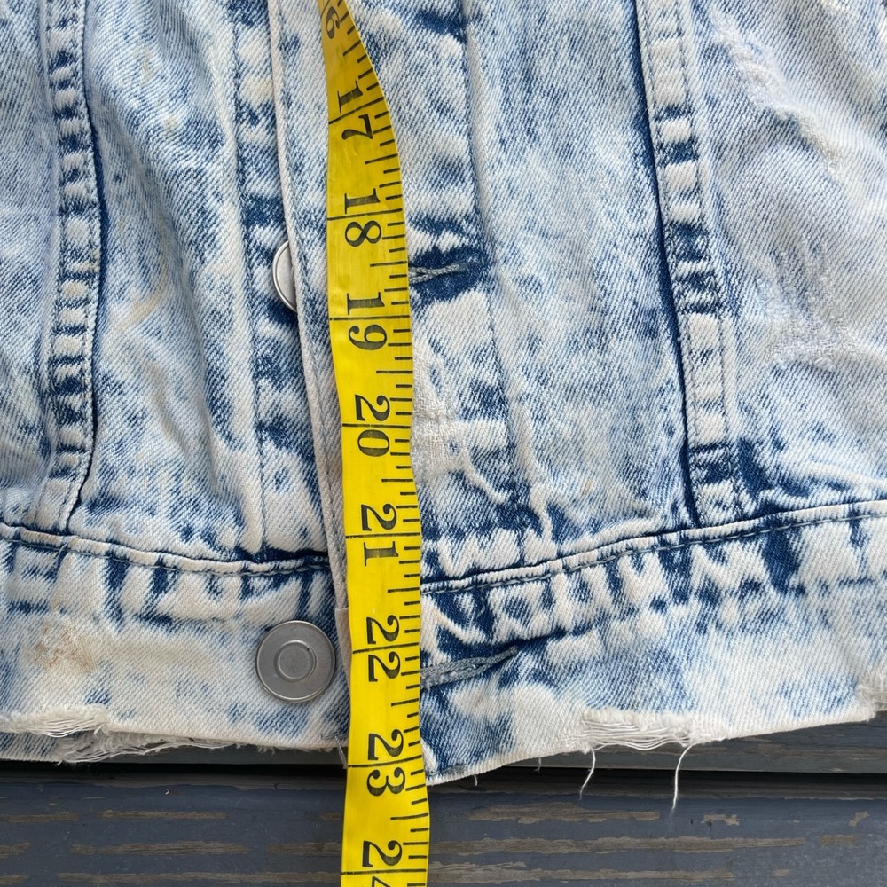 Jean Jacket - Picture 9 of 11
